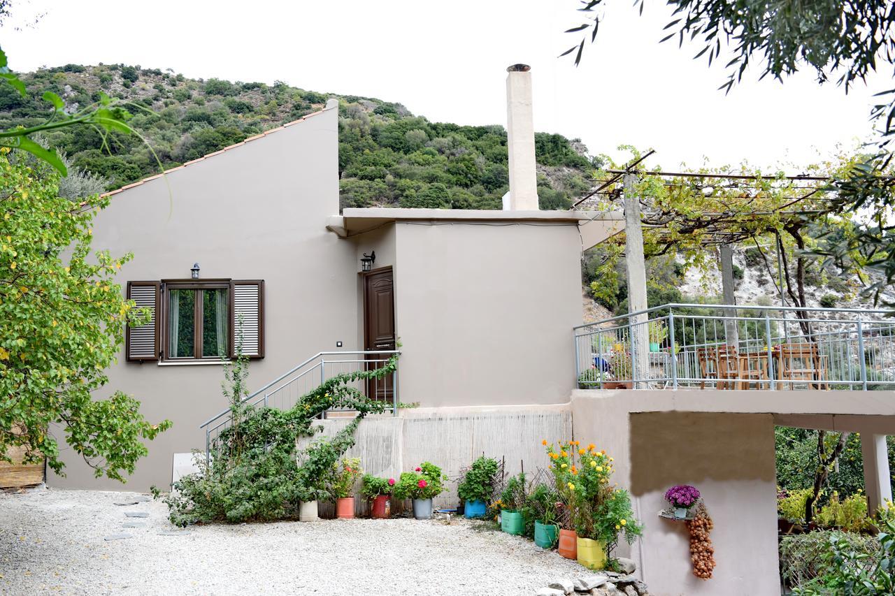 Villa Portreto Kambanos Экстерьер фото